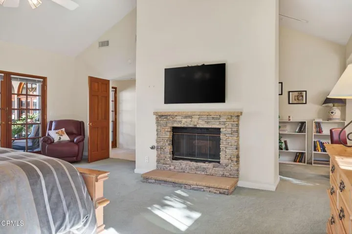 36-web-or-mls-Upmarketmedia_10995Alt-112