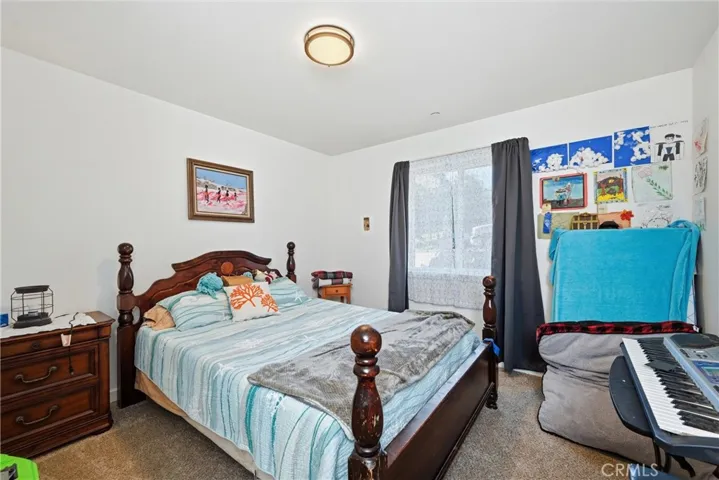 Guest bedroom