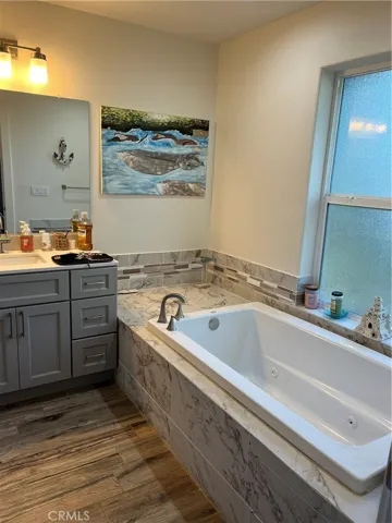 Jetted tub