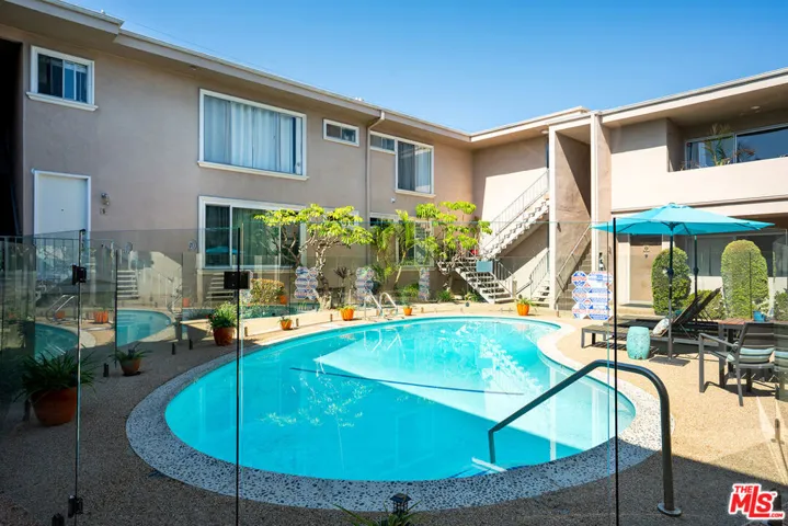 6601 Springpark Avenue 9, Los Angeles, California 90056