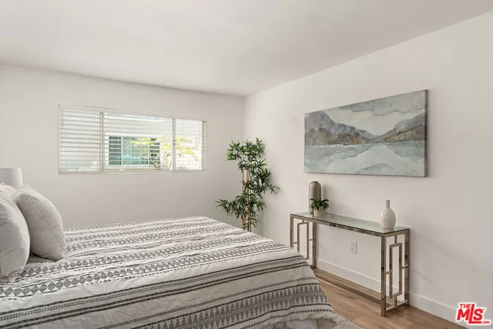 6601 Springpark Avenue 9, Los Angeles, California 90056
