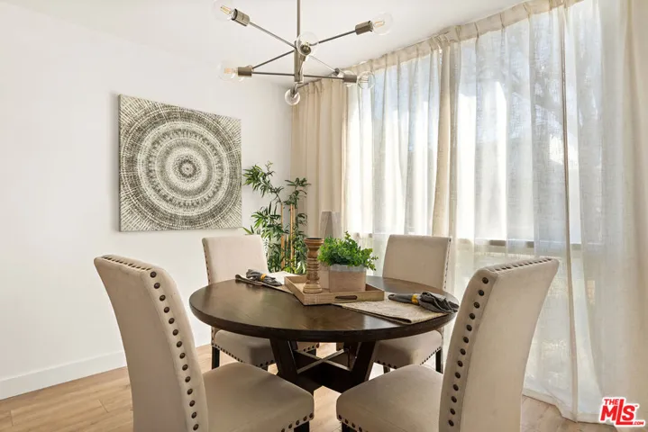 6601 Springpark Avenue 9, Los Angeles, California 90056
