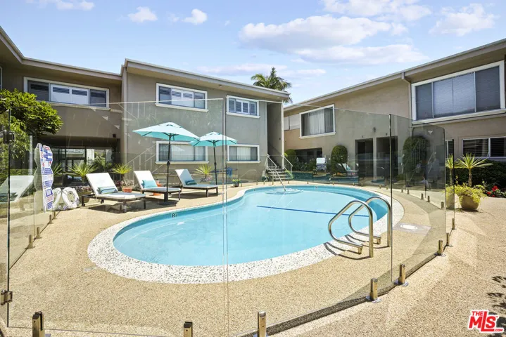 6601 Springpark Avenue 9, Los Angeles, California 90056