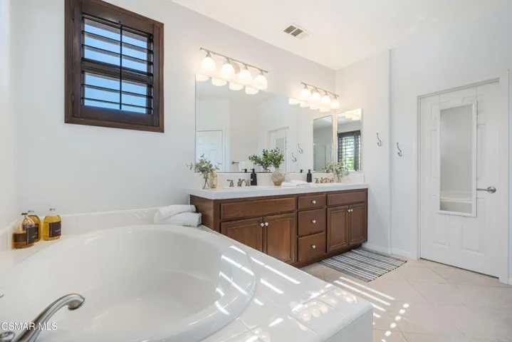 6625 Pinnacle Way, Moorpark