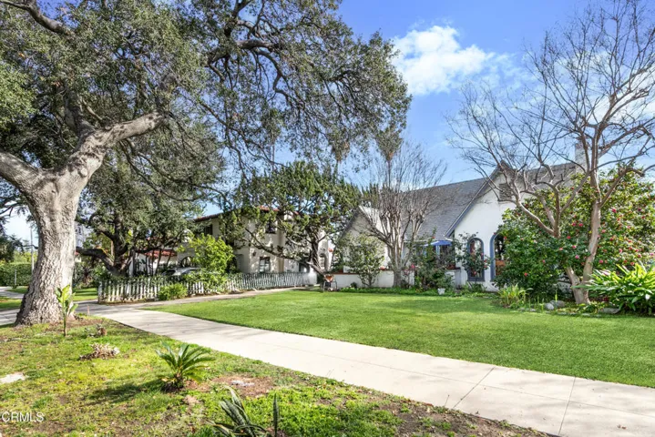 2270 E Orange Grove3