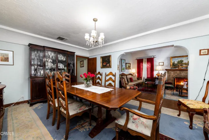 2270 E Orange Grove13