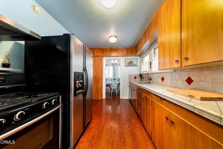 2270 E Orange Grove16