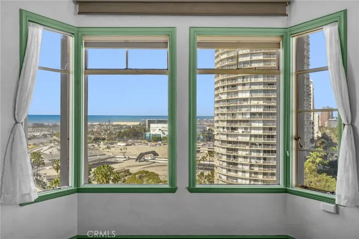 Water and city views!