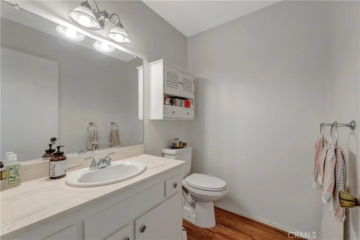 1st floor 1/2 bathroom