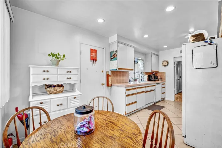 23106 Baltar, West Hills, California 91304