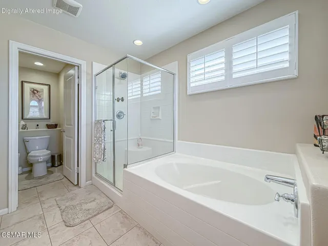 hPrimary Bedroom Suite7