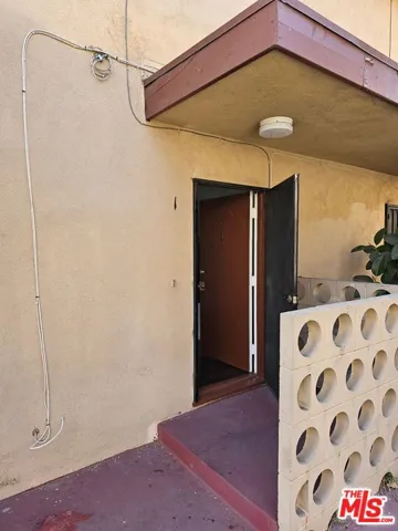 1855 S. Victoria Unit #1
