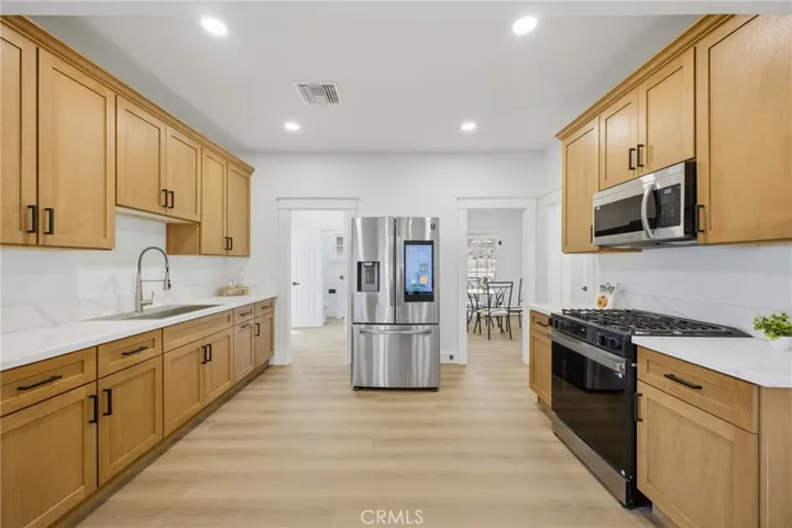 661 N 4th, Banning, California 92220