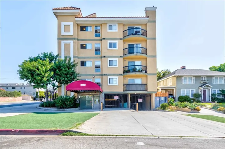 300 S Westmoreland, Los Angeles, California 90020