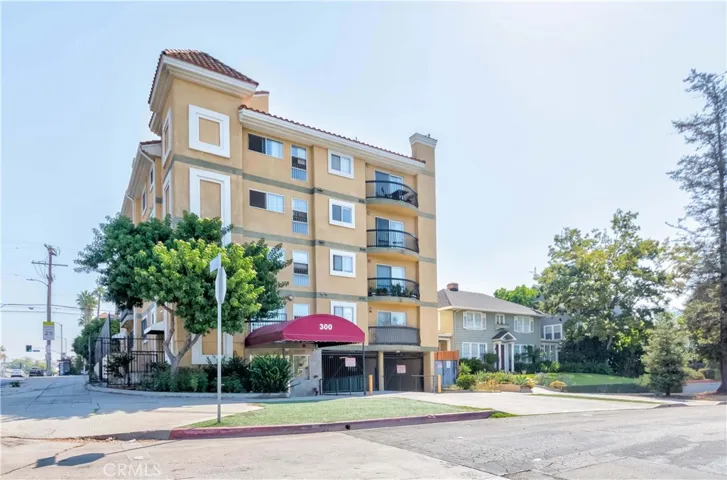 300 S Westmoreland, Los Angeles, California 90020