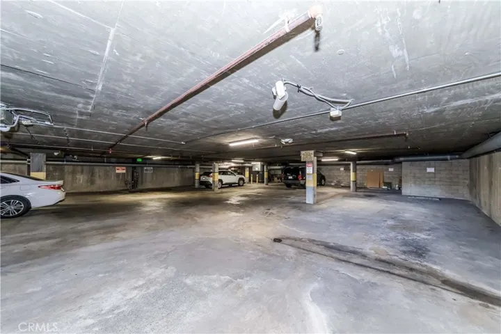 300 S Westmoreland, Los Angeles, California 90020