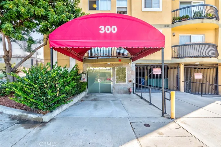 300 S Westmoreland, Los Angeles, California 90020