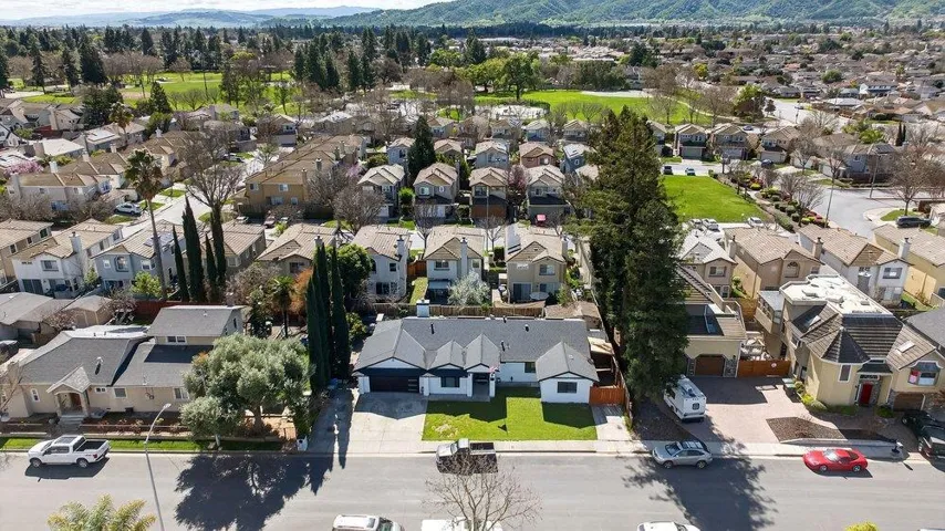 500 Ronan Avenue, Gilroy, California 95020