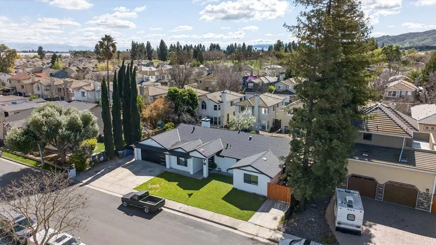 500 Ronan Avenue, Gilroy, California 95020