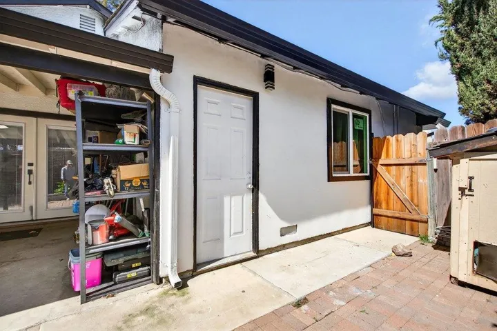 500 Ronan Avenue, Gilroy, California 95020
