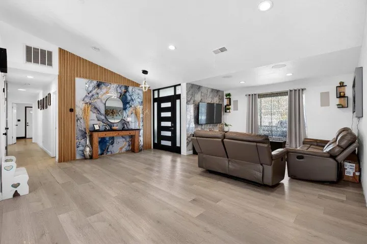 500 Ronan Avenue, Gilroy, California 95020