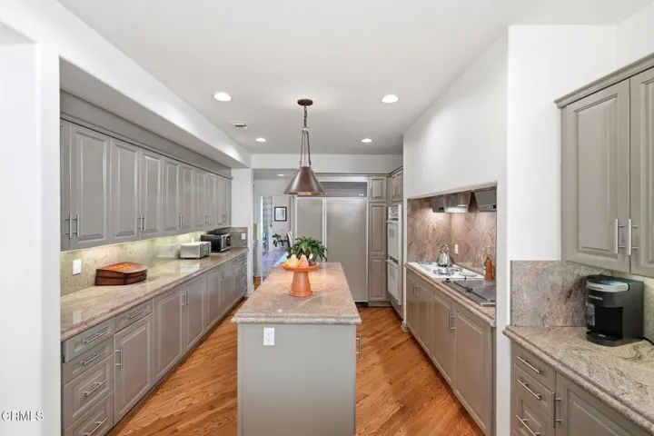 19_2317 Canyonback Rd (24)