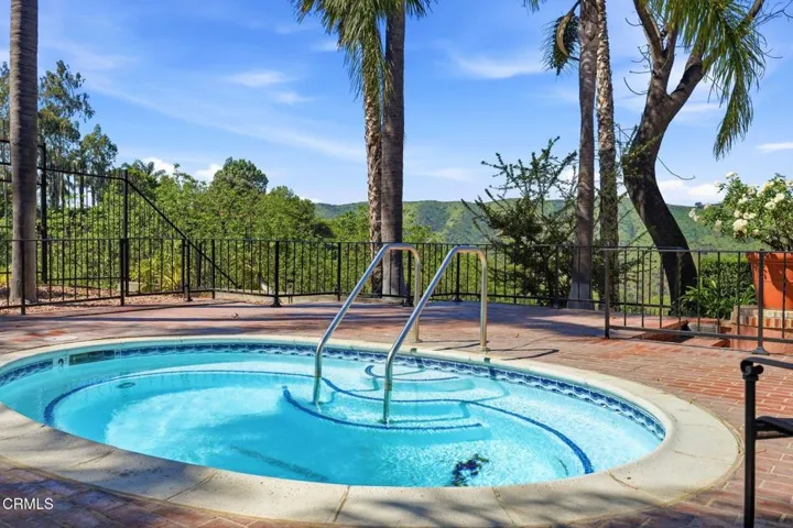 66_2317 Canyonback Rd (4)