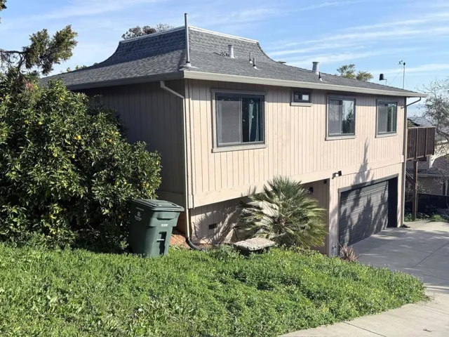 10150 Hillcrest Road, Cupertino, California 95014