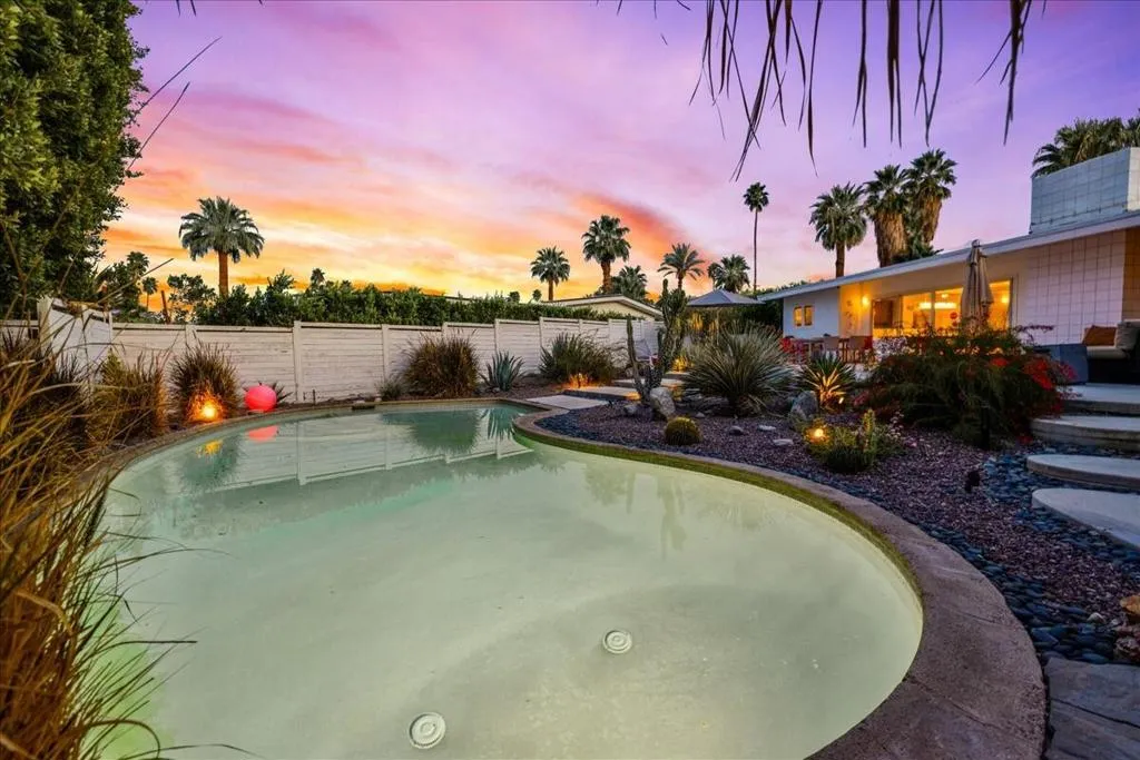 106-Pool edit (13)