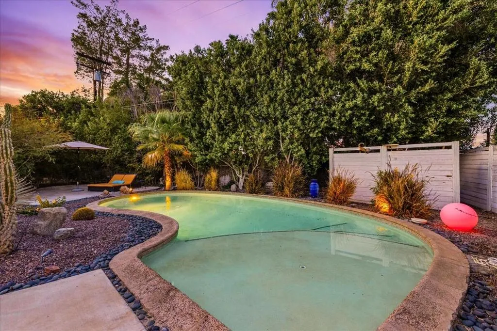 101-Pool edit (8)