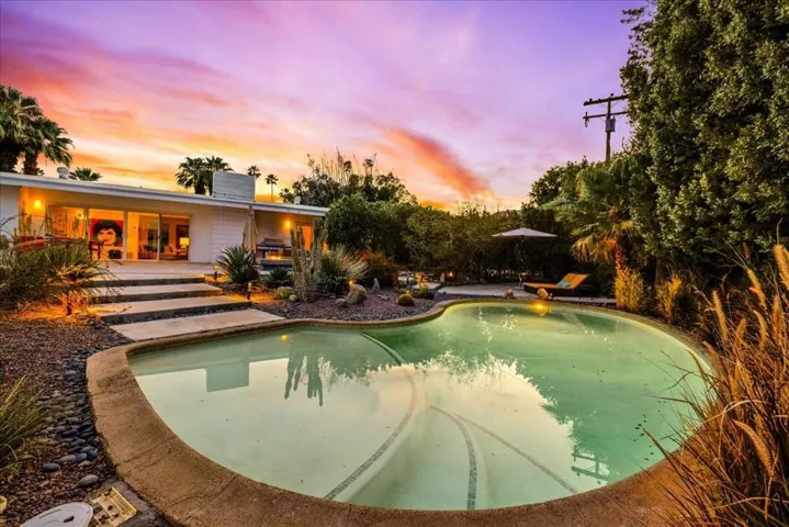 102-Pool edit (9)