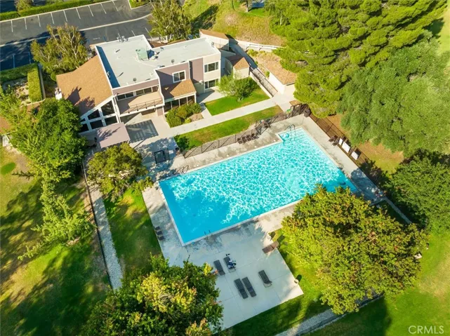 Association pool