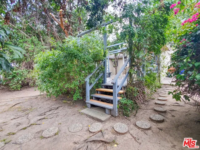 3538 Greenfield Avenue, Los Angeles, California 90034