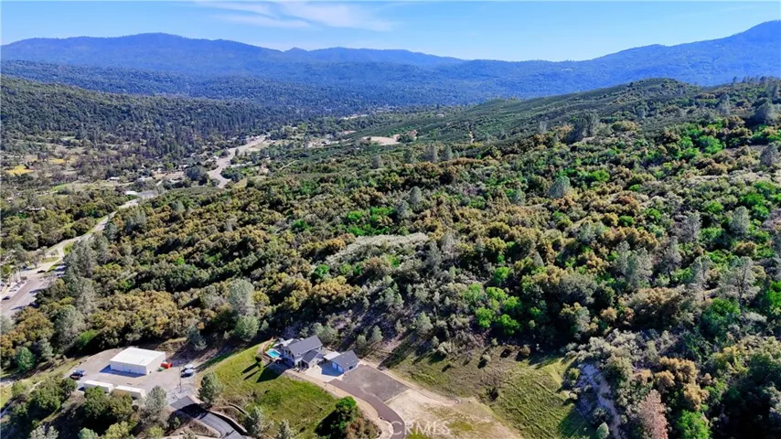 mountain living at its best!