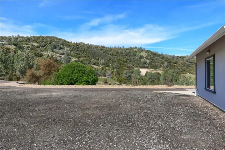 lots of parking at shop level