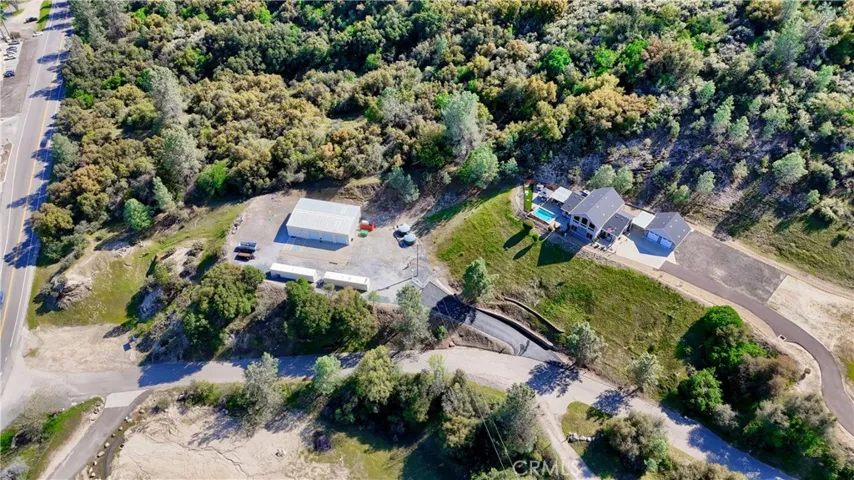 aerial shot of 2400+_ shop with separate driveway entrance