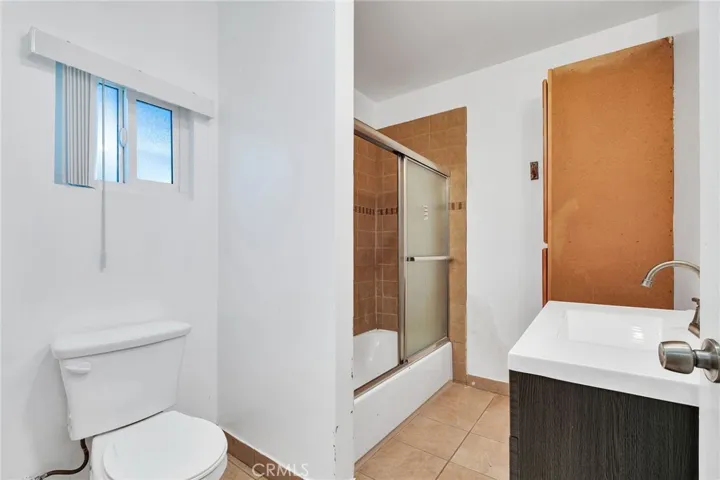 1972 Olive, Long Beach, California 90806