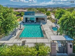 Community Pool/Spa/Fitness