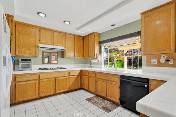 19149 San Jacinto Way, Apple Valley, California 92308