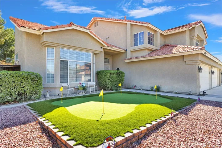 19149 San Jacinto Way, Apple Valley, California 92308