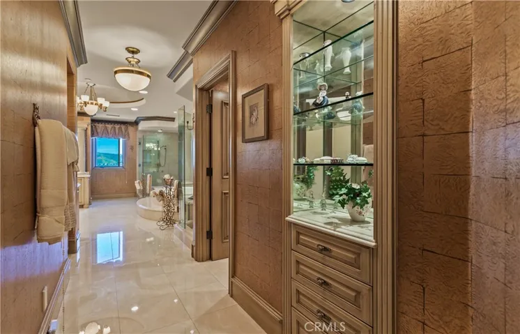 Primary suite