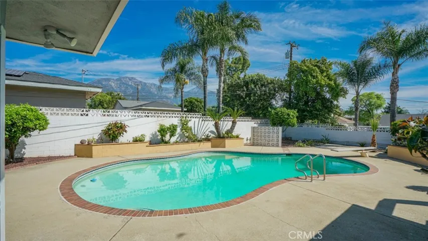 1904 Belmar, Upland, California 91784