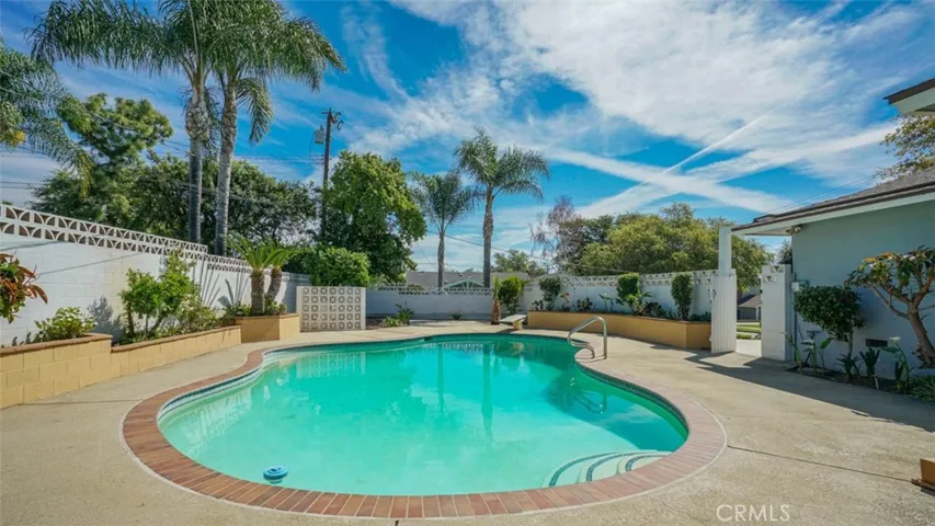 1904 Belmar, Upland, California 91784