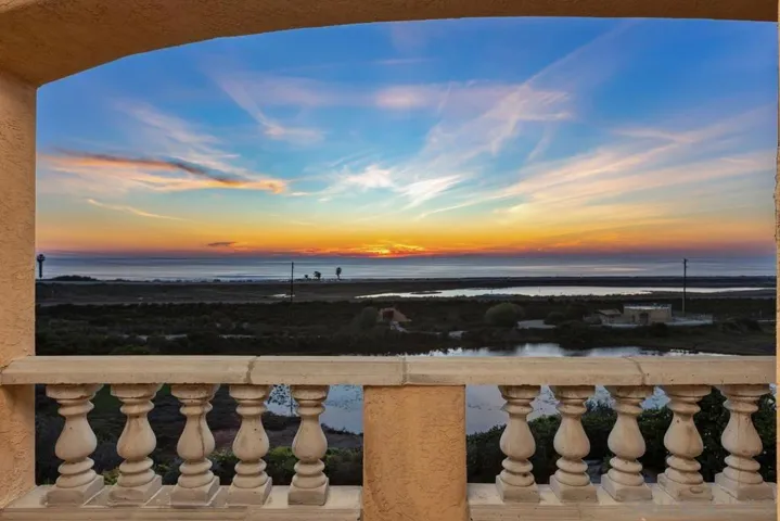 849 N Rios Ave, Solana Beach, California 92075