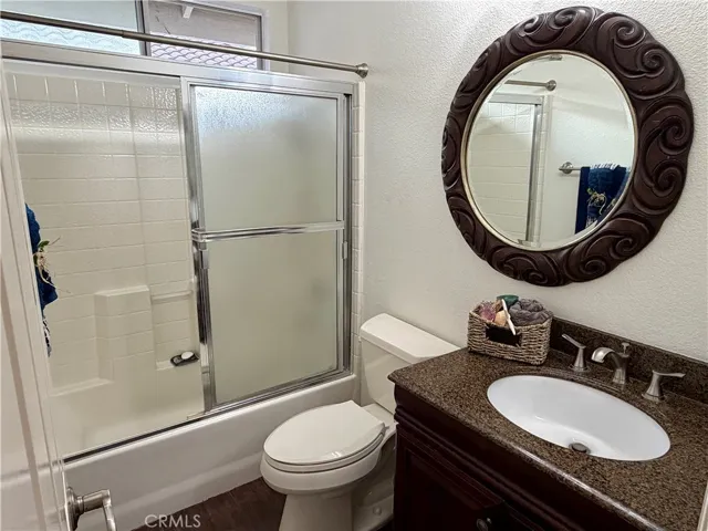 secondary bathroom
