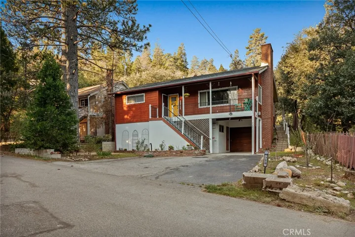 720 Rocky, Crestline, California 92325