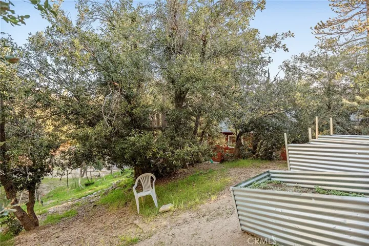 720 Rocky, Crestline, California 92325