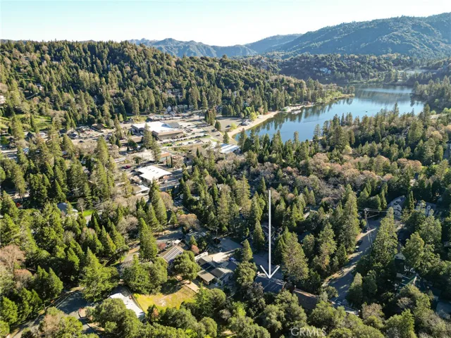 720 Rocky, Crestline, California 92325
