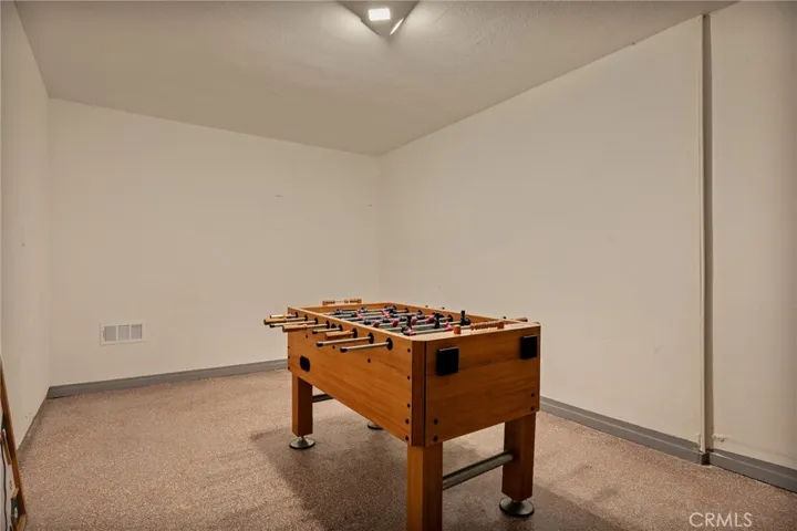 720 Rocky, Crestline, California 92325