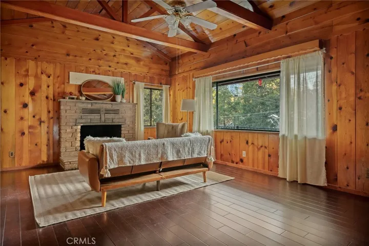 720 Rocky, Crestline, California 92325